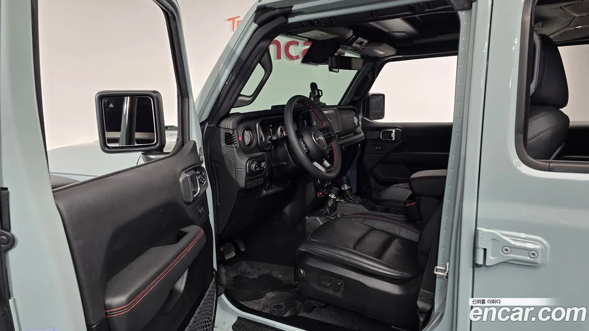 Jeep Wrangler 2024 из KR, фото 10