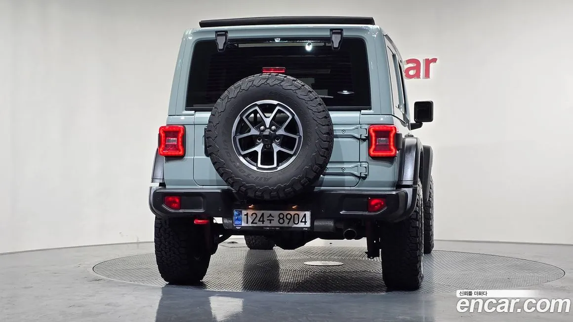 Jeep Wrangler 2024 из KR, фото 4