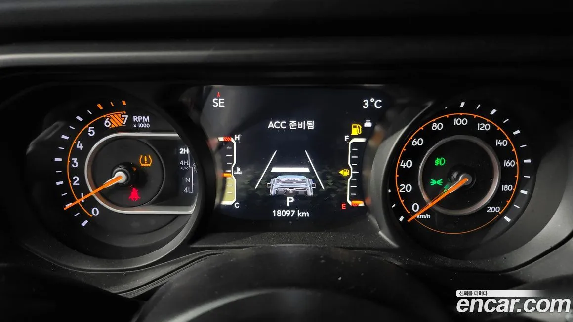 Jeep Wrangler 2024 из KR, фото 8
