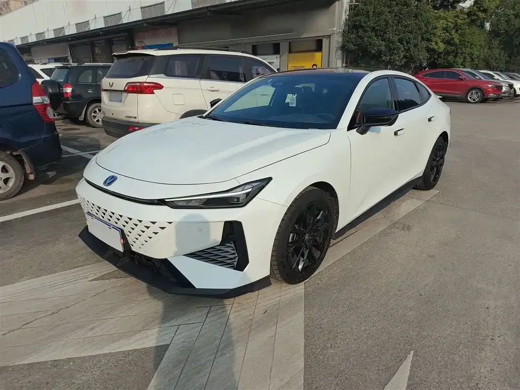 Changan UNI-V 2024 из CN, фото 1