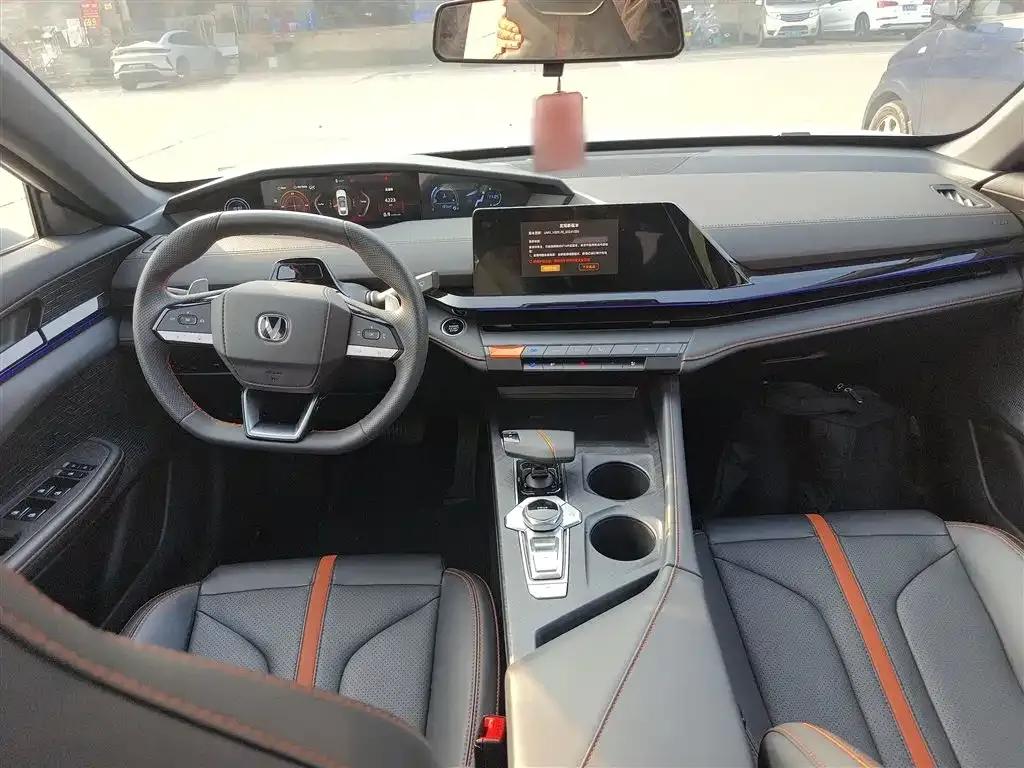 Changan UNI-V 2024 из CN, фото 10