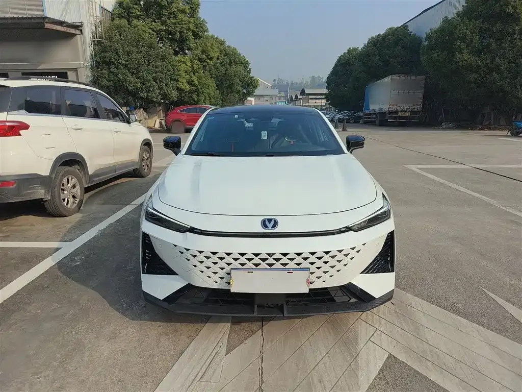 Changan UNI-V 2024 из CN, фото 3