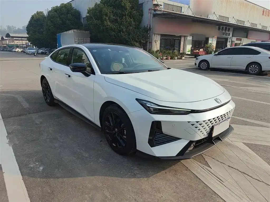 Changan UNI-V 2024 из CN, фото 4