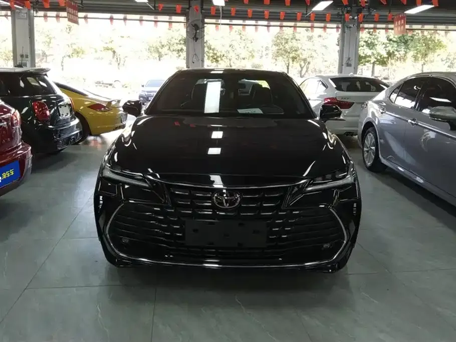 Toyota Avalon 2023 из CN, фото 2
