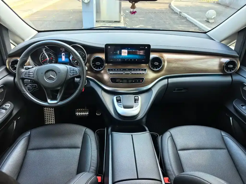 Mercedes-Benz V-Class 2022 из CN, фото 10