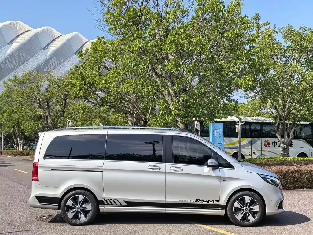 Mercedes-Benz V-Class 2022 из CN, фото 4