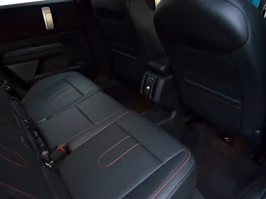 [object Object] Mini JCW Countryman 2024 из CN, фото 9