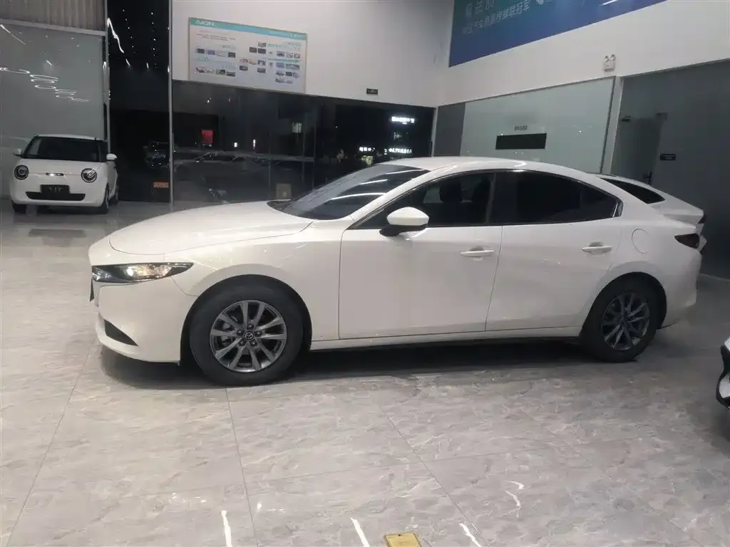 Mazda 3 Axela 2022 из CN, фото 5
