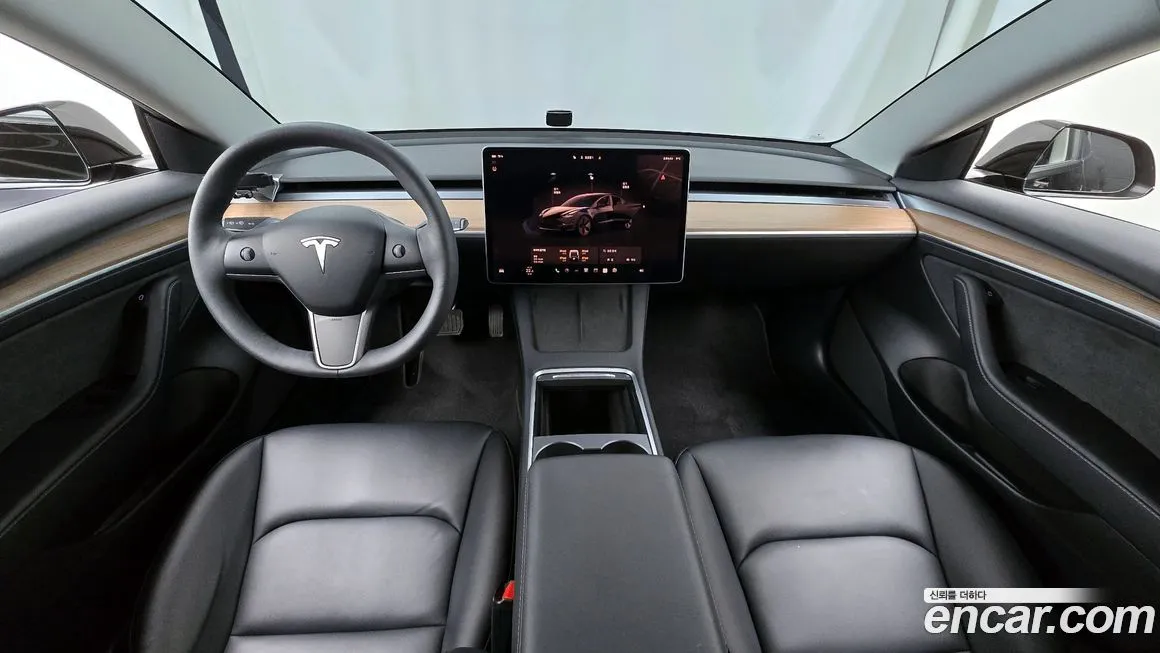 Tesla Model 3 — фото 7