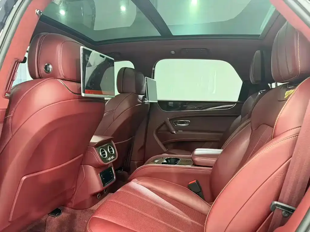 Bentley Bentayga PHEV 2022 из CN, фото 6