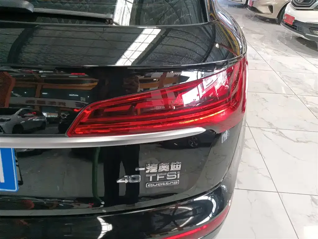 Audi Q5L 2022 из CN, фото 8