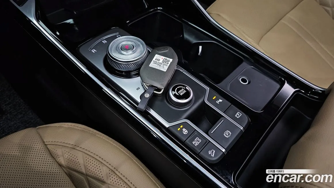 Kia Sorento — фото 9