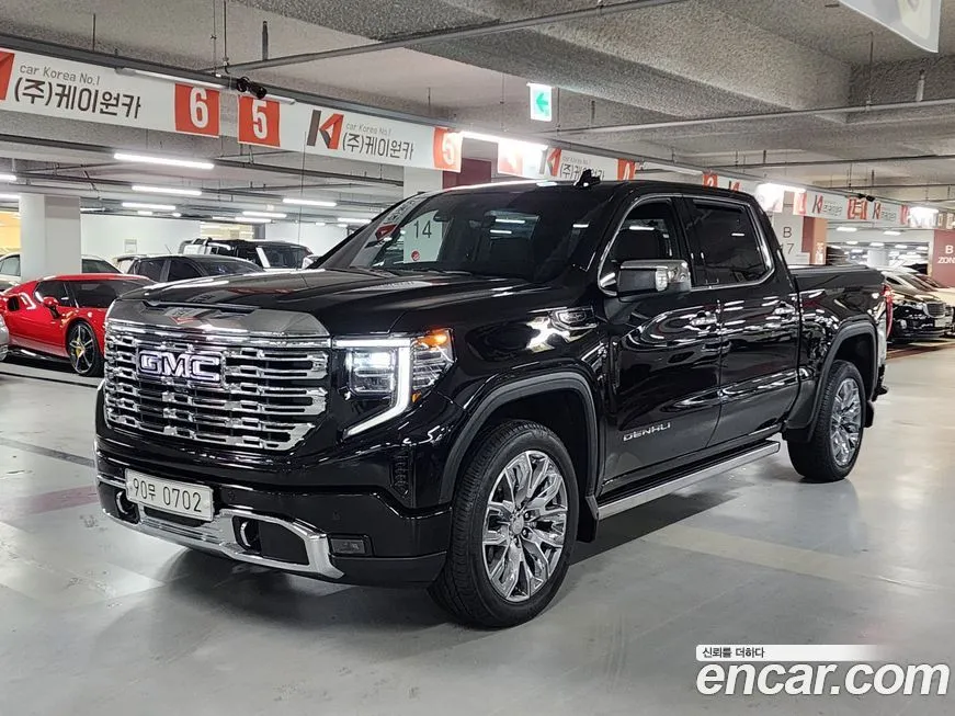 GMC Sierra — фото 1