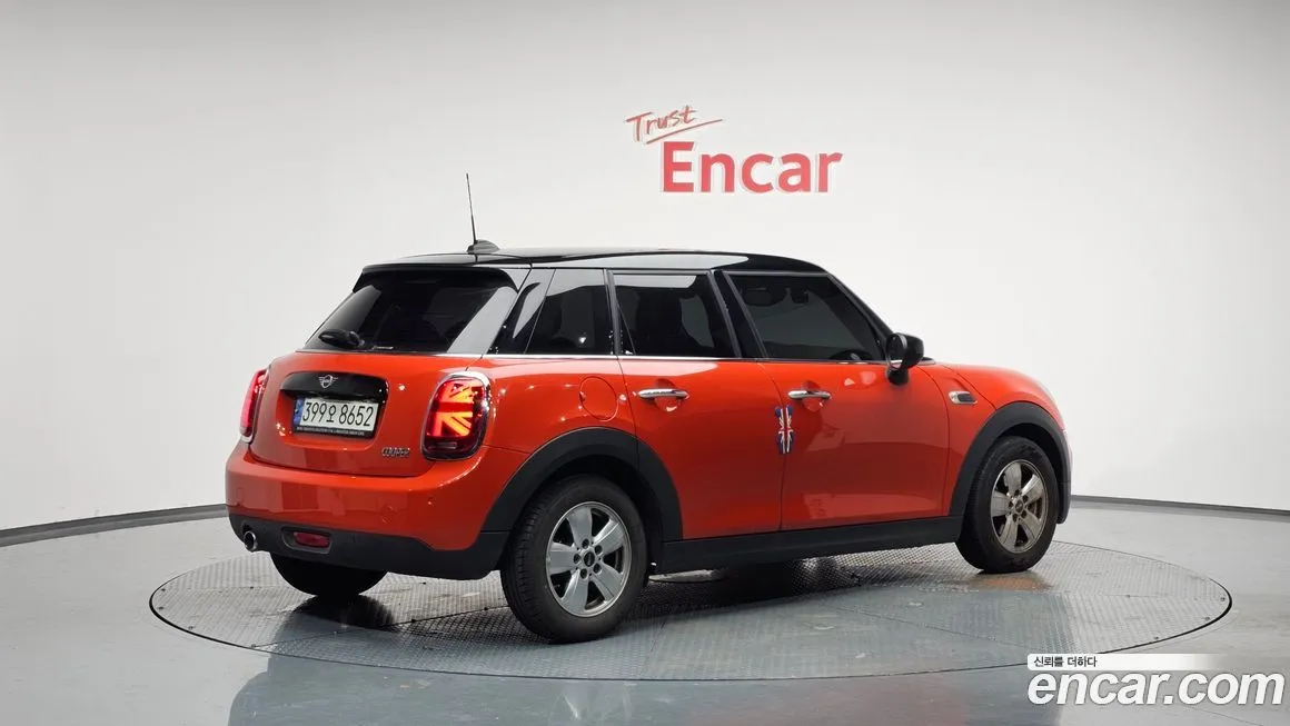 Mini Cooper 2021 из KR, фото 2