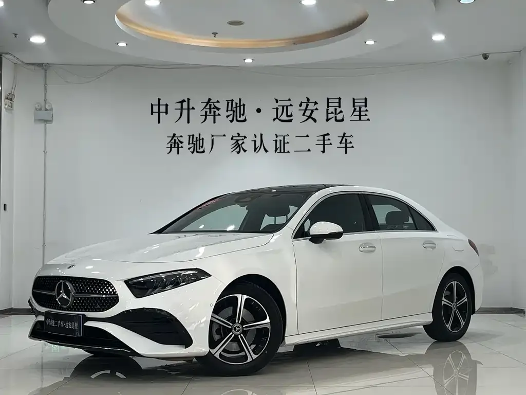 Mercedes-Benz A-Class 2023 из CN, фото 1