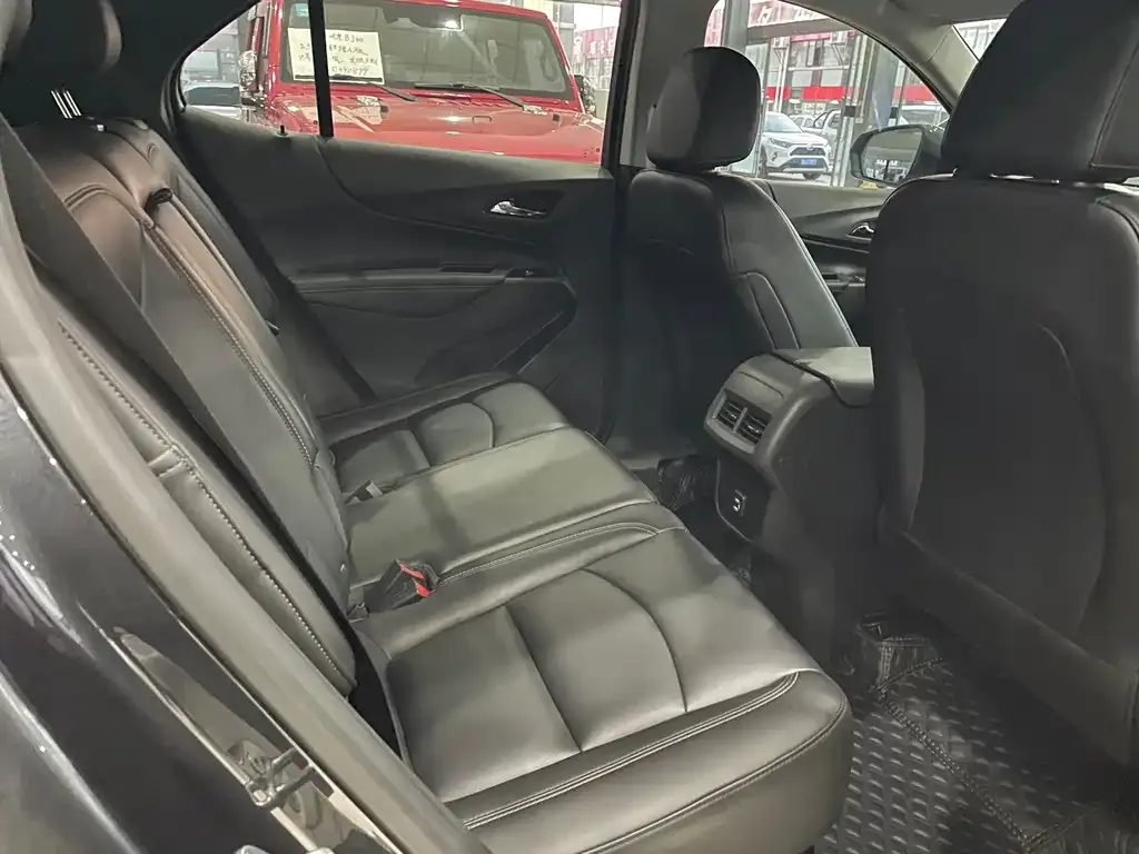 Chevrolet Equinox 2021 из CN, фото 7