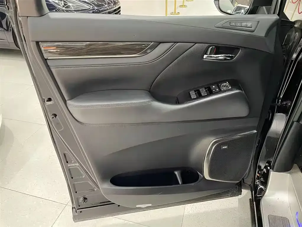 Lexus LM 2021 из CN, фото 10