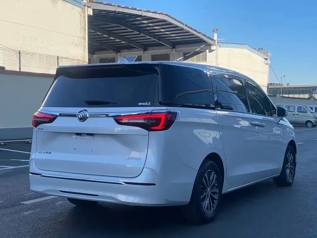 Buick GL8 2022 из CN, фото 4