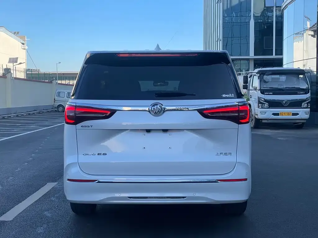 Buick GL8 2022 из CN, фото 5