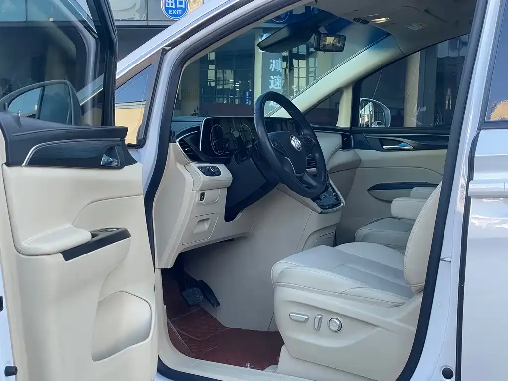 Buick GL8 2022 из CN, фото 7