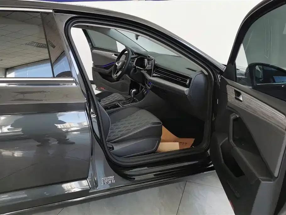 Volkswagen Sagitar 2023 из CN, фото 8