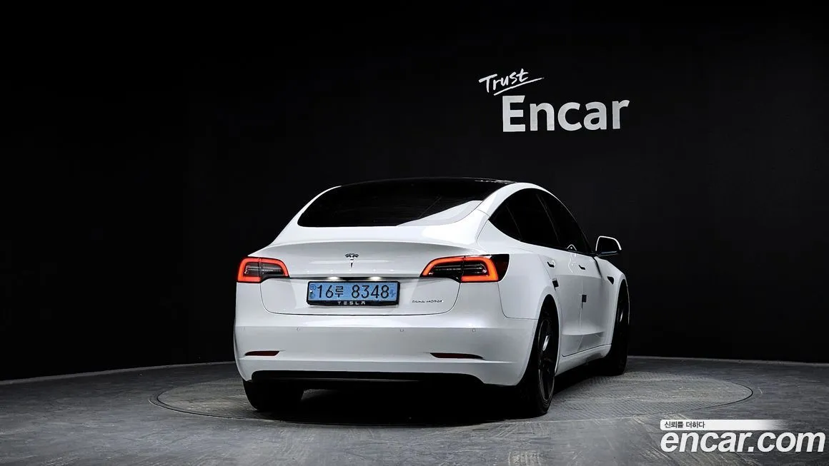 Tesla Model 3 2021 из KR, фото 4