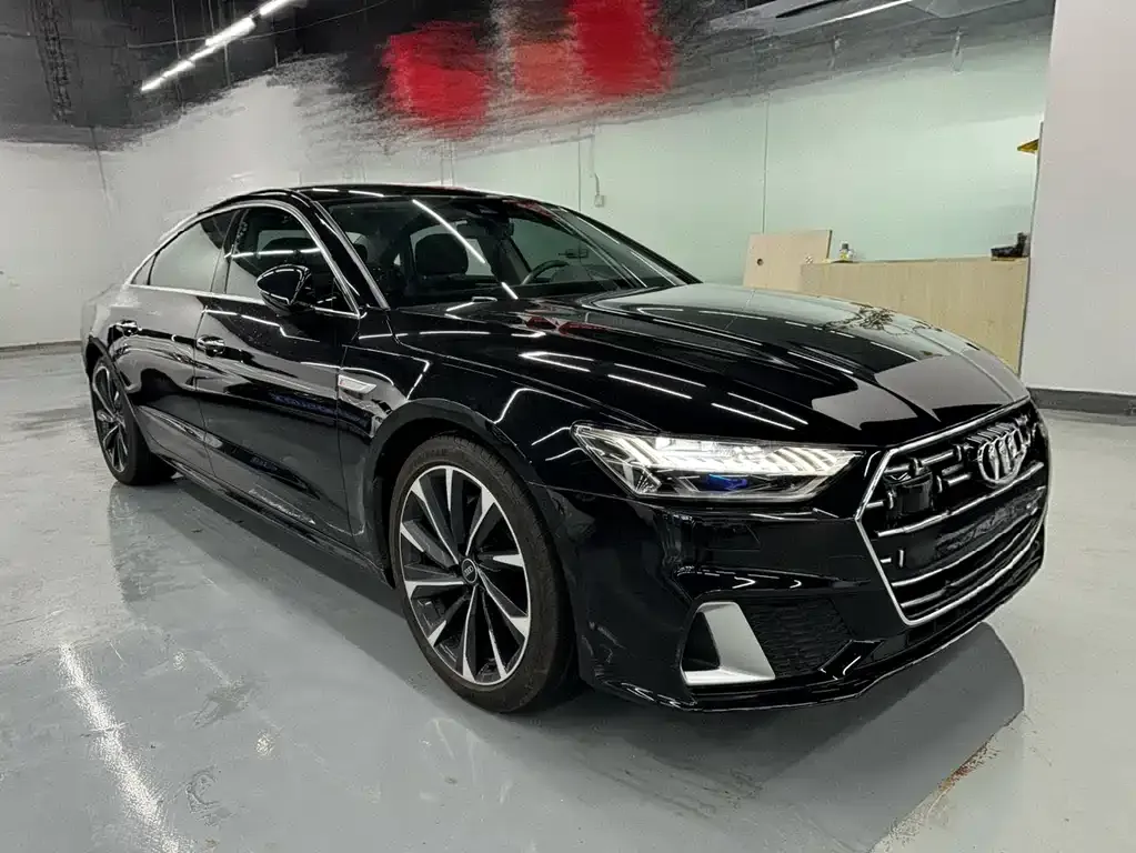Audi A7L 2022 из CN, фото 3