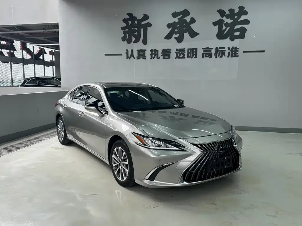 Lexus ES — фото 2