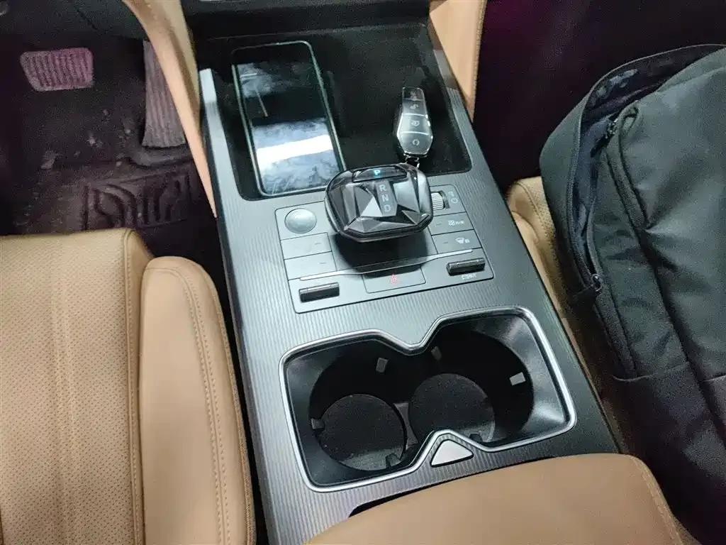 BYD L DM-i 2024 из CN, фото 6