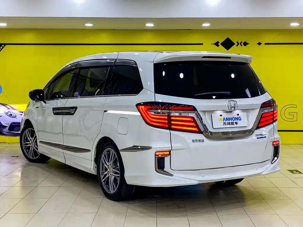 Honda Elysion 2021 из CN, фото 9