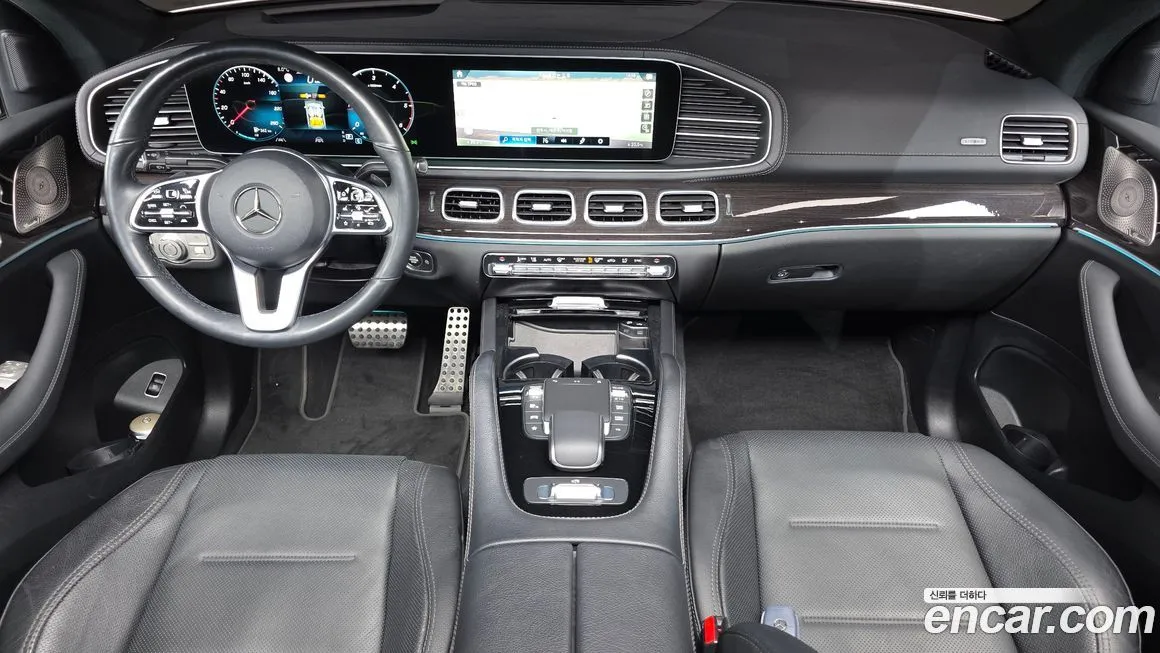 Mercedes-Benz GLE-Class — фото 7