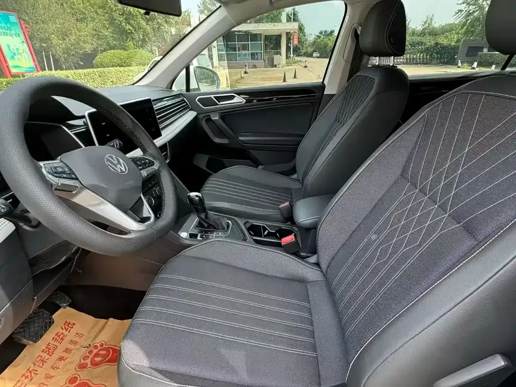 Volkswagen Tiguan L 2022 из CN, фото 7