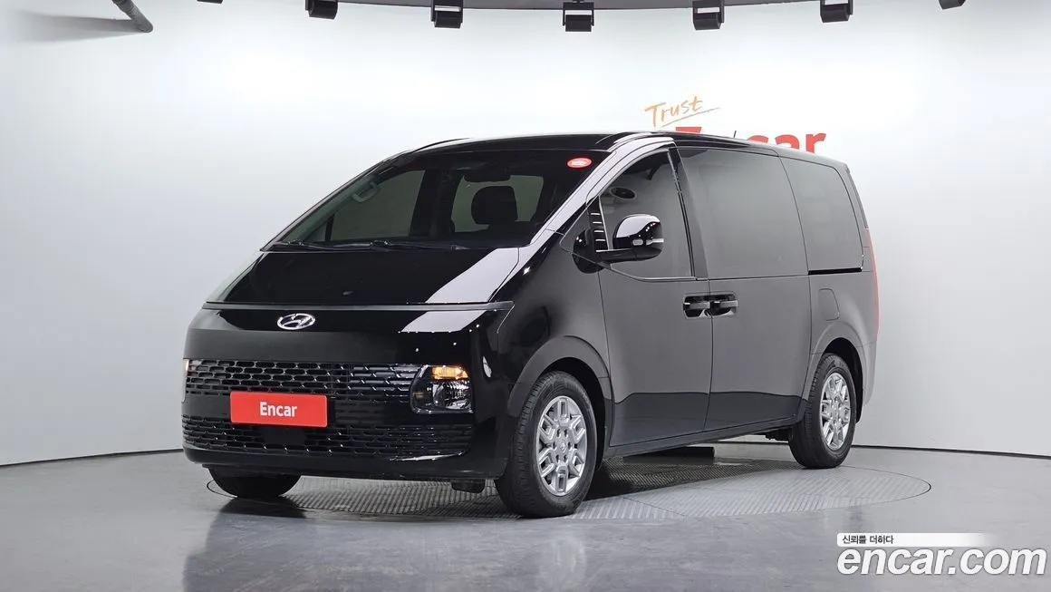 Hyundai Staria 2023 из KR, фото 1