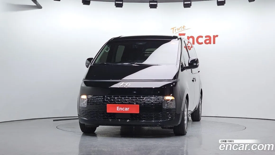 Hyundai Staria 2023 из KR, фото 3