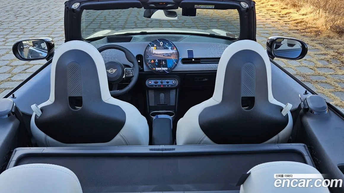 Mini Cooper Convertible — фото 10