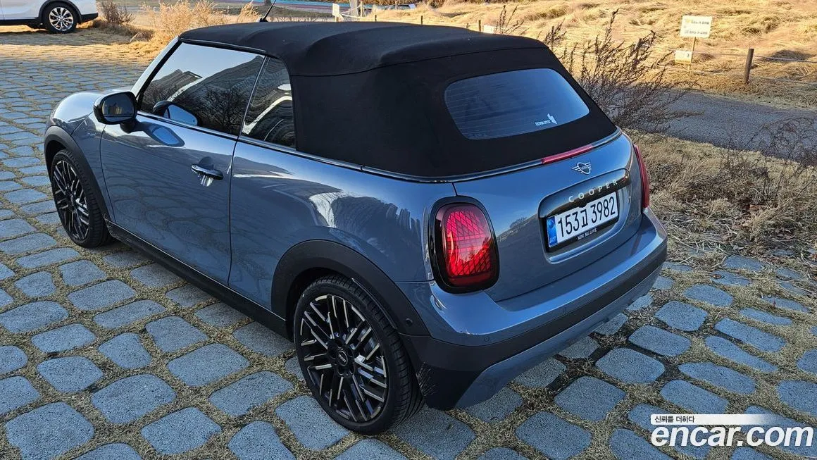 Mini Cooper Convertible — фото 4