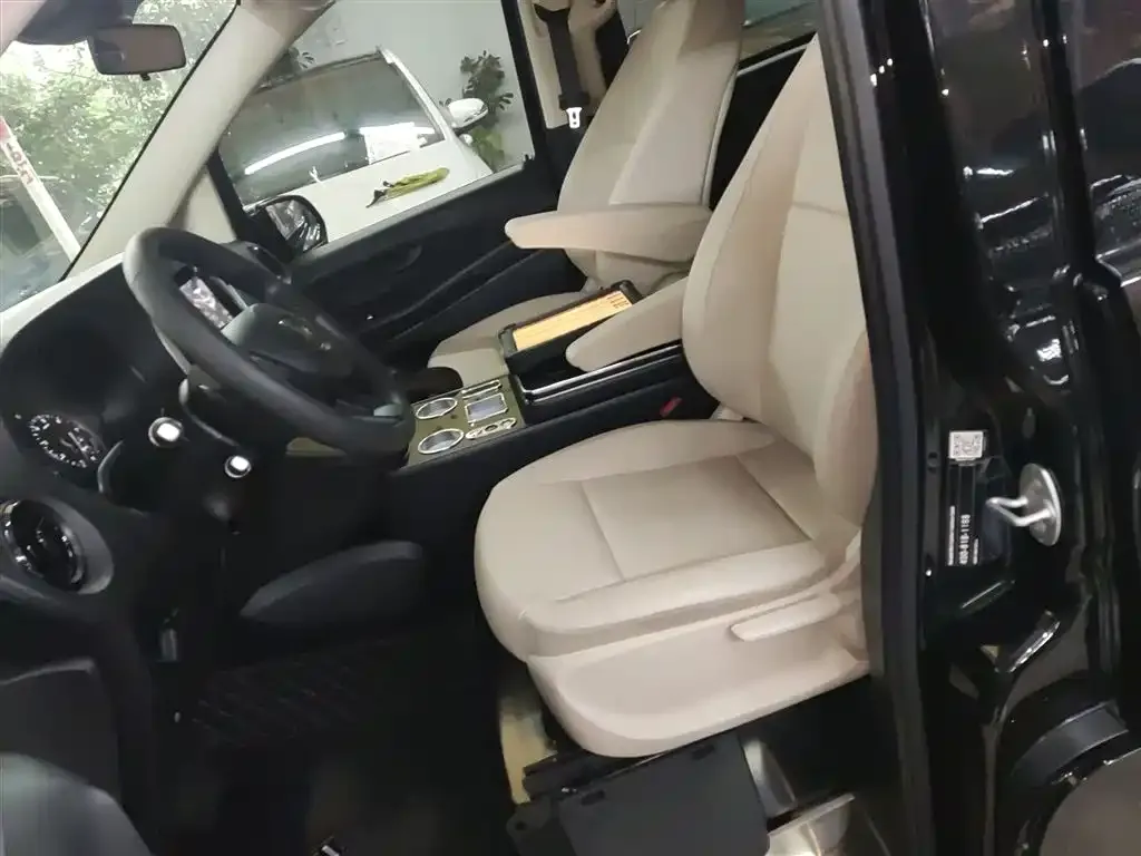 Mercedes-Benz Vito 2022 из CN, фото 7