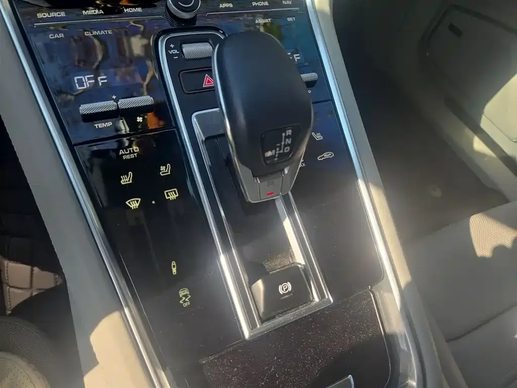 Porsche Panamera 2023 из CN, фото 7