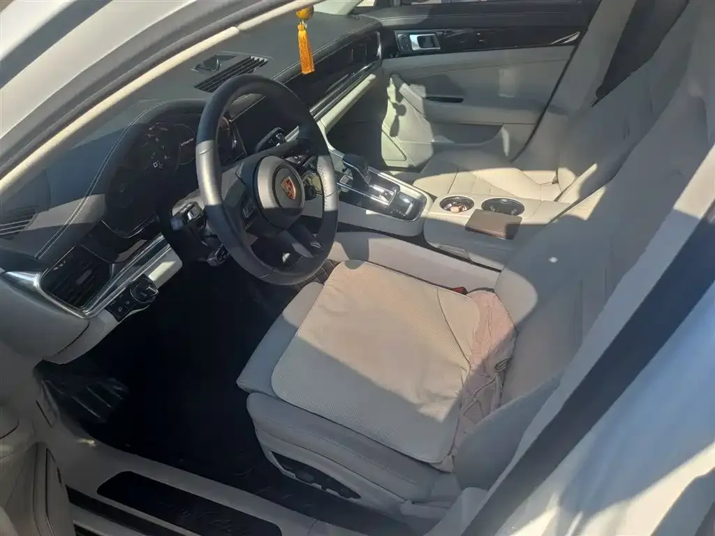 Porsche Panamera 2023 из CN, фото 8