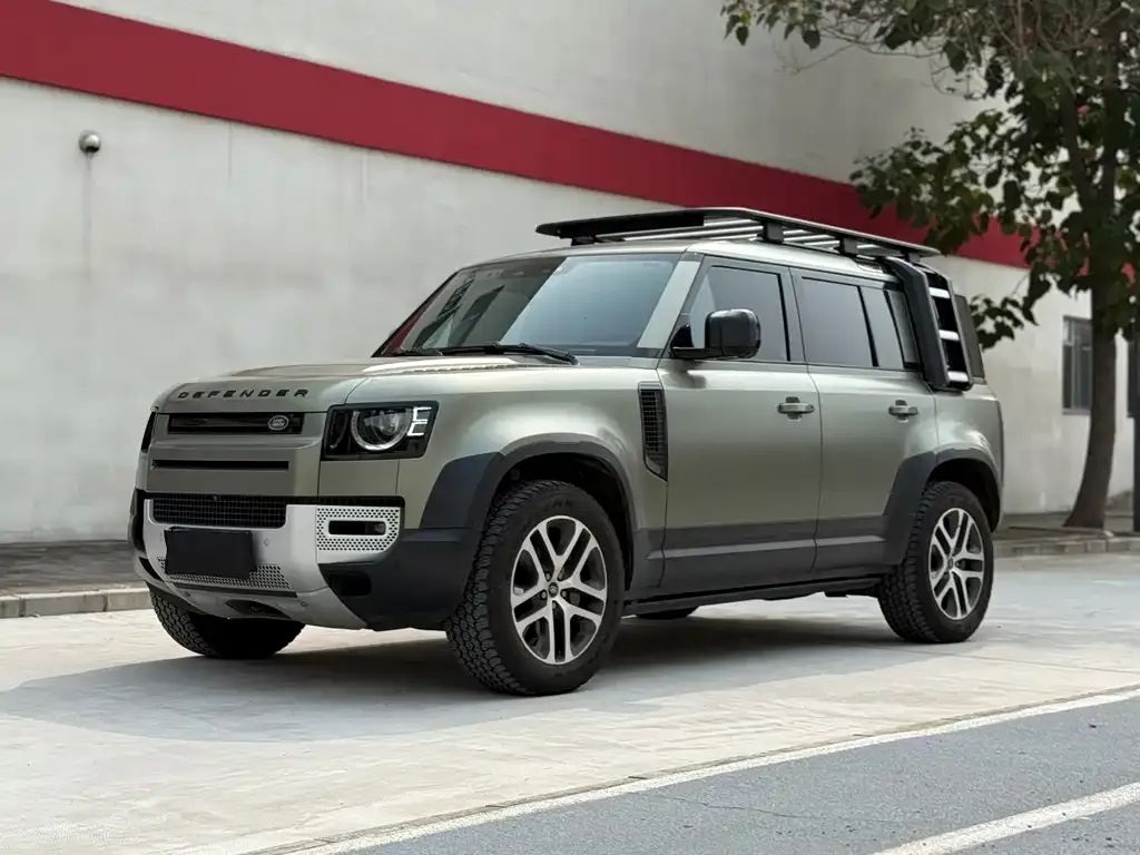 Land Rover Defender — фото 1
