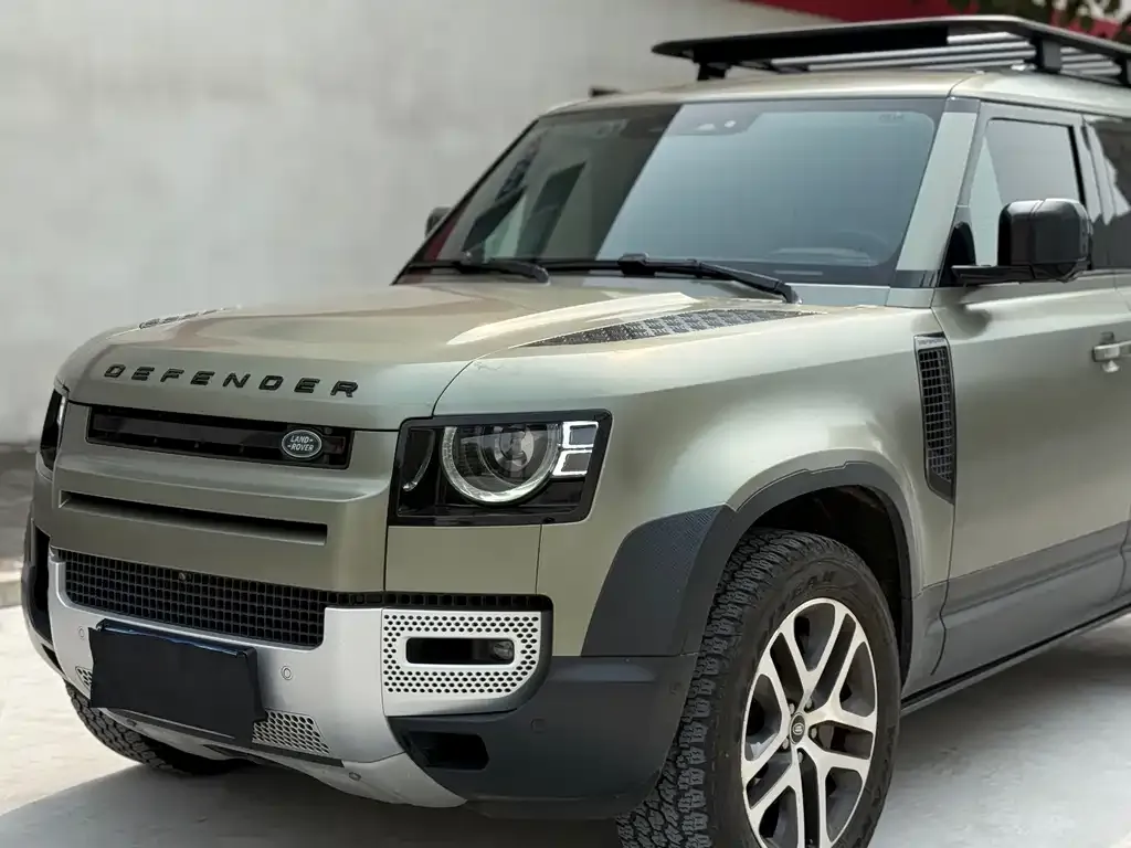 Land Rover Defender — фото 6