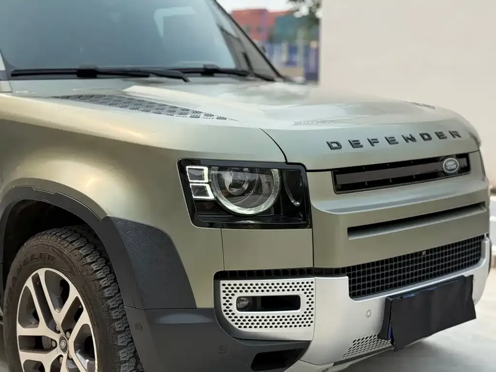 Land Rover Defender — фото 8