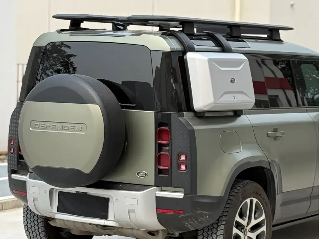 Land Rover Defender — фото 9