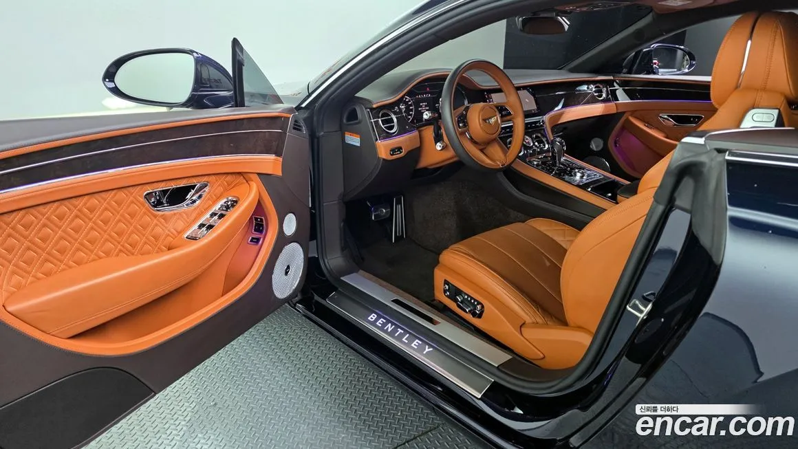 Bentley Continental 2022 из KR, фото 10