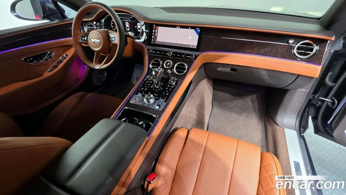 Bentley Continental 2022 из KR, фото 7