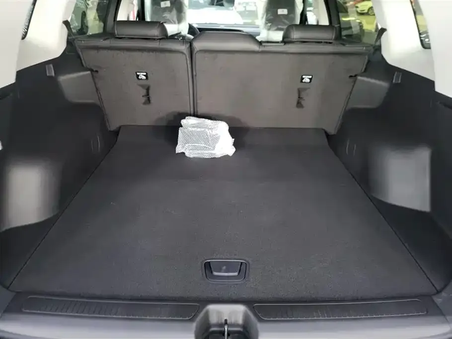 Buick Envision Plus — фото 4