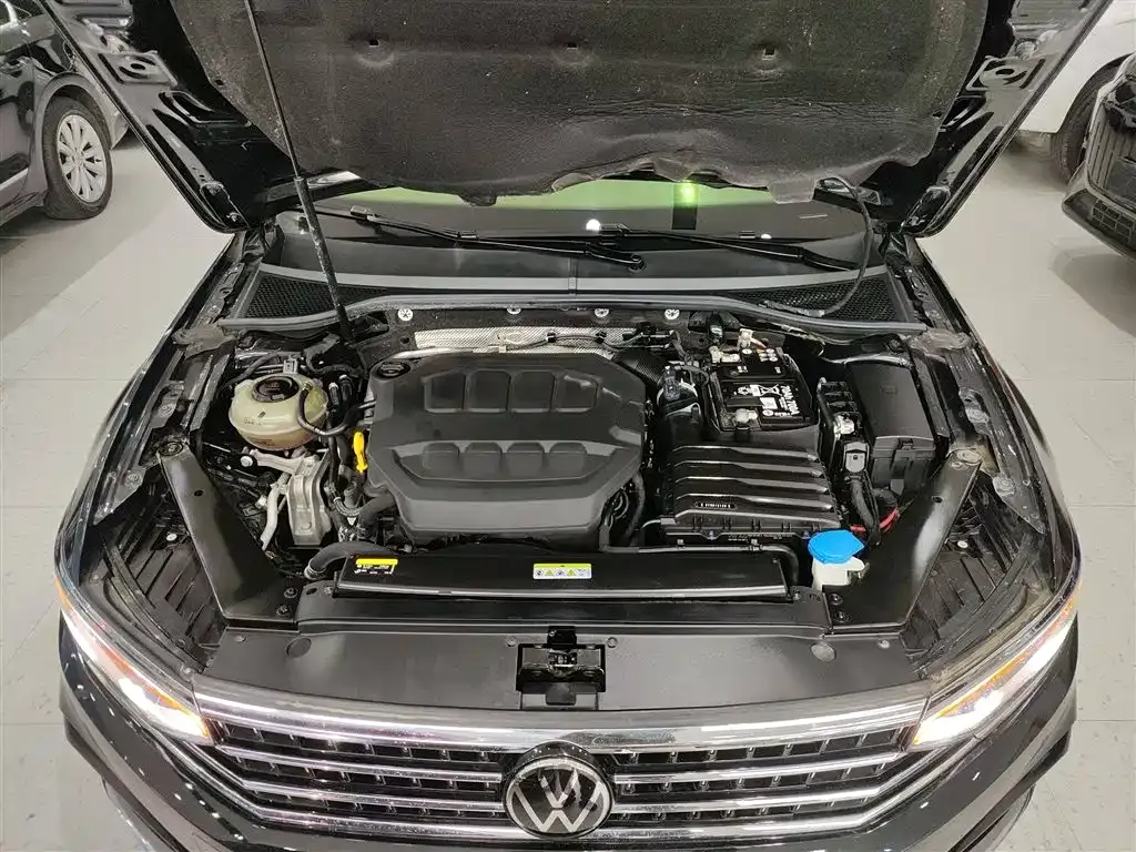 Volkswagen Magotan 2024 из CN, фото 10