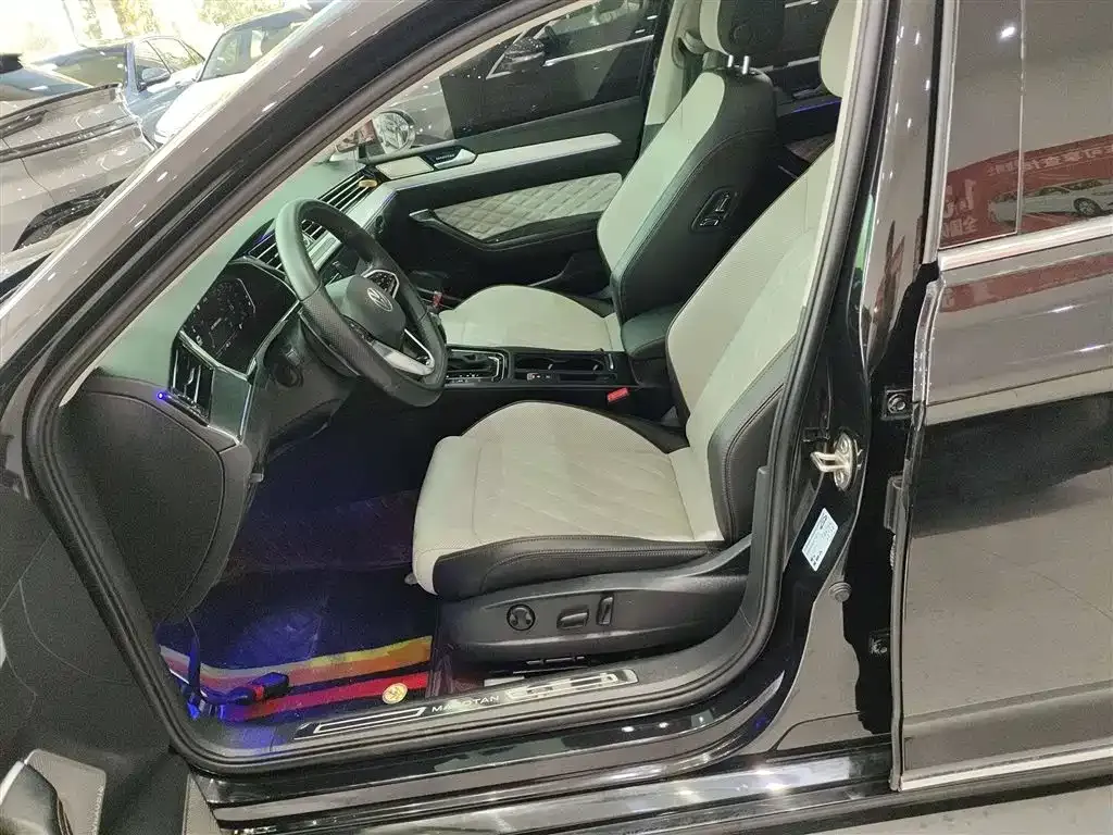 Volkswagen Magotan 2024 из CN, фото 7
