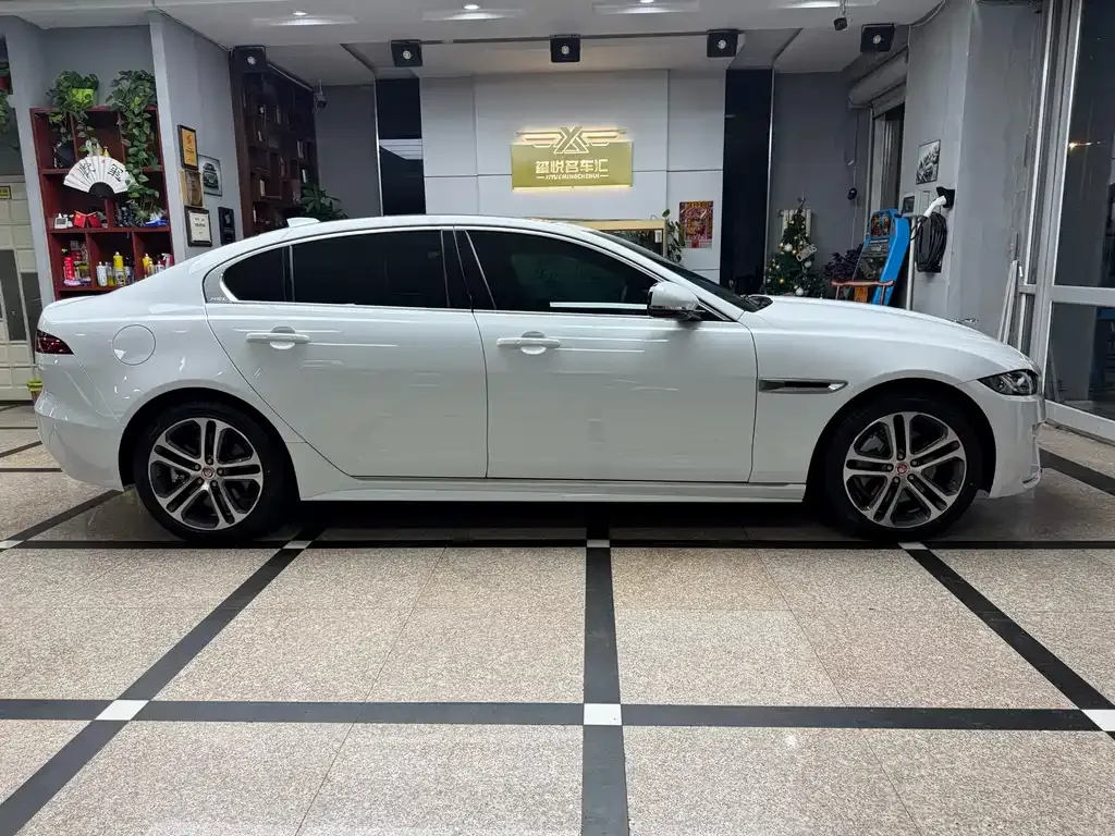 Jaguar XEL 2023 из CN, фото 4