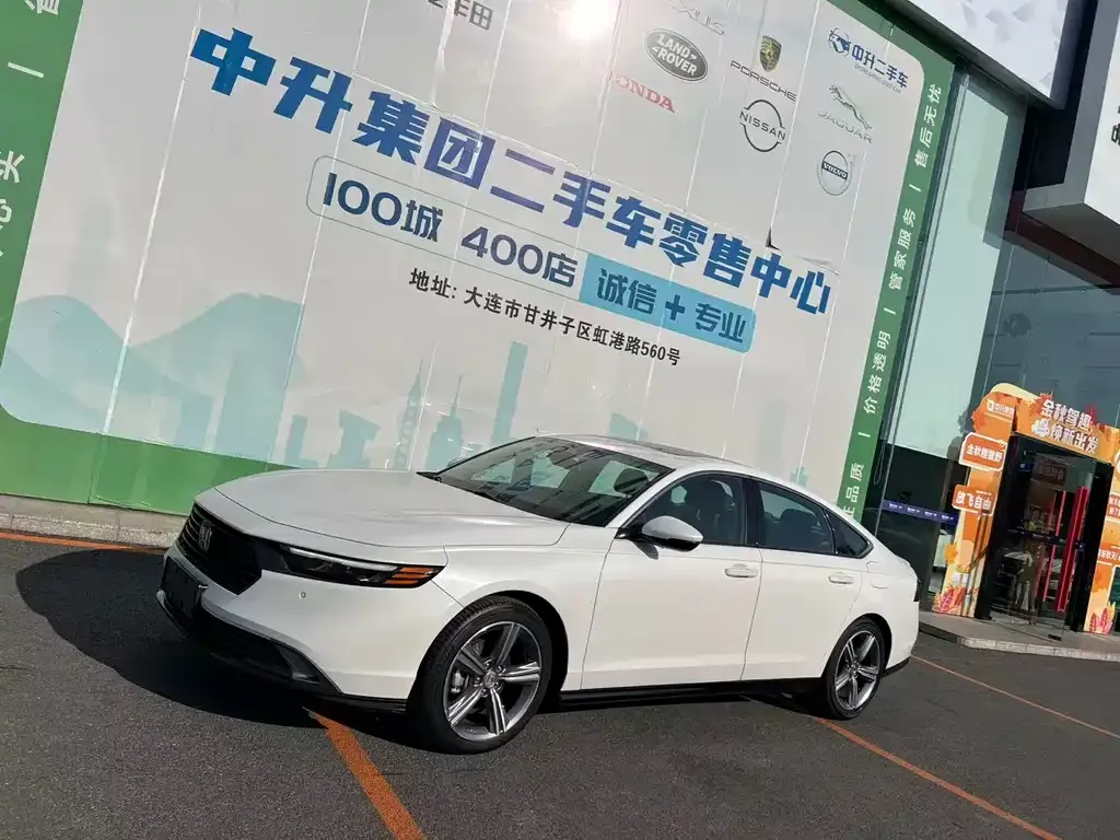 Honda Accord — фото 1